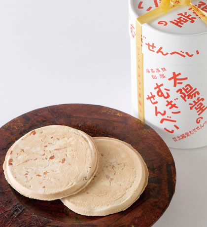 太陽堂のむぎせんべい