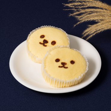 10月3日よりお月見モチーフの新商品！