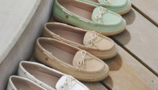 夏の「軽やかシューズ」