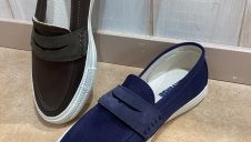スニーカーとローファーの融合