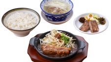 W肉のごちそう！牛タン＆豚角煮ステーキ定食